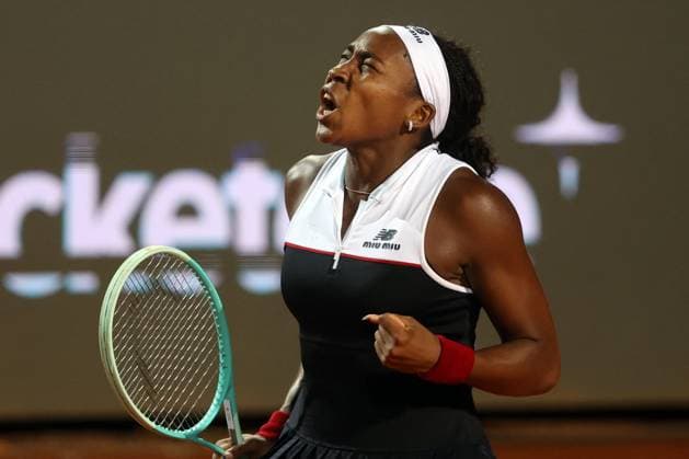 Tennis: WTA, Tennis Damen Masters 1000 women at Foro Italico in Rome - Semifinals, women s singles, Gauff Coco (USA) rank 3 vs Qinwen Zheng (CHN) Rome, Italy 05 15 2025: Semifinals, women s singles, match Gauff Coco (USA) rank 3 wins against Qinwen Zheng (CHN) rank 8 during the Internazionali BNL d Italia 2025 WTA Masters 1000 women s circuit in Rome at the Foro Italico. Rome italy Italy  Copyright: xIPA ABACAx