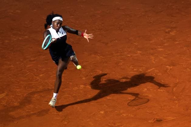 Sport Bilder des Tages Rome, Italy, italy: Rome, Italy 05 15 2025: Semifinals, women s singles, match Gauff Coco USA rank 3 against Qinwen Zheng CHN rank 8 during the Internazionali BNL d Italia 2025 WTA, Tennis Damen Masters 1000 women s circuit in Rome at the Foro Italico. Rome italy  - ZUMAp169 20250515_zea_p169_1543 Copyright: xmarcoxiacobuccix Tennis: WTA Masters 1000 Women At Foro Italico In Rome - Semifinals, Women S Singles, Gauff Coco (USA) Rank 3 Vs Qinwen Zheng (CHN)  - ZUMA0818 0818665740st Copyright: xIMAGO marcoxiacobuccix