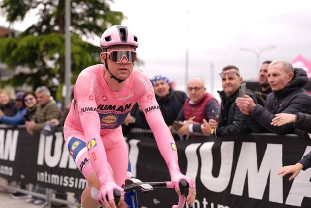 Pedersen Mads of Lidl-Trek, pink jersey, during the stage 7 of the Giro d™Italia from Castel di Sangro to Tagliacozzo, Italy - Friday, May 16, 2025. - cycling.  Copyright: xMassimoxPaolone LaPressex