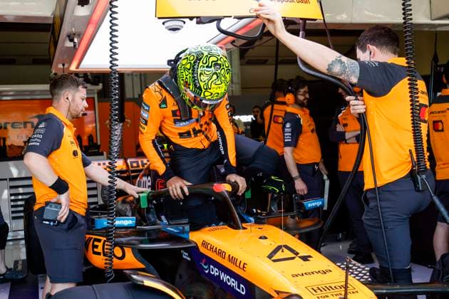 F1 - EMILIA ROMAGNA GRAND PRIX 2025 NORRIS Lando (gbr), McLaren F1 Team MCL39, portrait during the Formula 1 AWS Gran Premio del Made in Italy e Dell™Emilia-Romagna 2025, Emilia Romagna Grand Prix 2025, 7th round of the 2025 FIA Formula One World Championship, WM, Weltmeisterschaft from May 16 to 18, 2025 on the Autodromo Internazionale Enzo e Dino Ferrari, in Imola, Italy - ImolaItaly  Copyright: xJavierxJimenezx