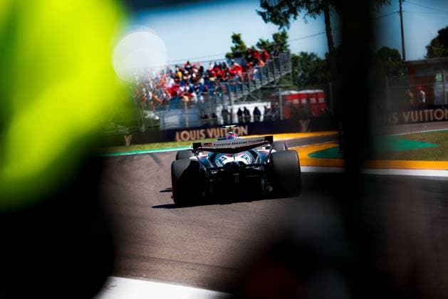 Formula 1 AWS Gran Premio del Made in Italy e dell Emilia-Romagna Alexis Perrin OVERTAKE MAXPPP - Imola 16 05 2025 87 BEARMAN Oliver (gbr), Haas F1 Team, action during the Formula 1 AWS Gran Premio del Made in Italy e dell Emilia-Romagna Grand Prix 2025, the 7th round of the 2025 FIA Formula 1 World Championship, WM, Weltmeisterschaft on the Autodromo Internazionale Enzo e Dino Ferrari from May 15 to 18, 2025, in Imola, Italy Imola Italy  Copyright: xOVERTAKE MAXPPPxAlexisxPerrinx OVT202505169738 OVT202505169738
