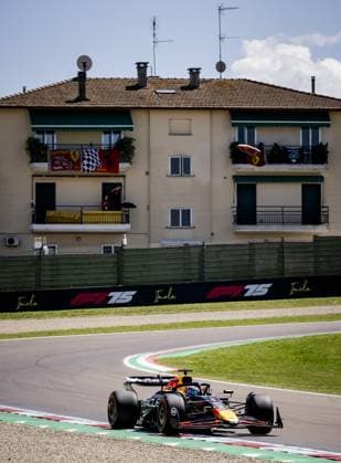 IMOLA - Max Verstappen (Red Bull Racing) during the first free practice session at the Autodromo Internazionale Enzo e Dino Ferrari ahead of the Emilia-Romagna Grand Prix. ANP SEM VAN DER WAL xVIxANPxSportx xxANPxIVx 527652225 originalFilename: 527652225.jpg