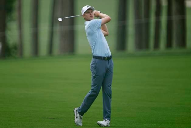 Cam Davis of Australia hits his second shot on the 3rd hole during the second round of the 2025 PGA, Golf Herren Championship at the Quail Hollow Golf Club in Charlotte, North Carolina on Friday, May 16, 2025.  CHA20250516601 TANNENxMAURY