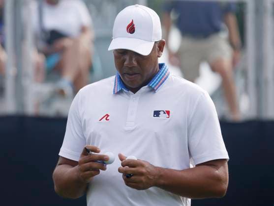Jhonattan Vegas of Venezuela marks his balls before teeing off on the 1st hole during the second round of the 2025 PGA, Golf Herren Championship at the Quail Hollow Golf Club in Charlotte, North Carolina on Friday, May 16, 2025.  CHA20250516606 TANNENxMAURY