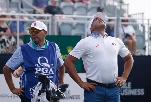 Jhonattan Vegas of Venezuela stretches before teeing off on the 1st hole during the second round of the 2025 PGA, Golf Herren Championship at the Quail Hollow Golf Club in Charlotte, North Carolina on Friday, May 16, 2025.  CHA20250516607 TANNENxMAURY
