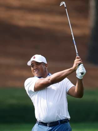 Jhonattan Vegas of Venezuela watches his second shot on the 2nd hole during the second round of the 2025 PGA, Golf Herren Championship at the Quail Hollow Golf Club in Charlotte, North Carolina on Friday, May 16, 2025.  CHA20250516614 TANNENxMAURY