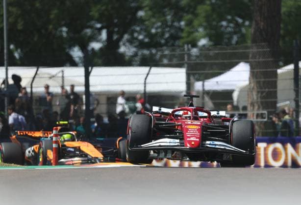 Formula 1 Grand Prix Emilia Romagna 2025 16 05 2025, Autodromo Enzo e Dino Ferrari, Imola, Formula 1 Grand Prix Emilia Romagna 2025 ,in the picture Charles Leclerc MCO , Scuderia Ferrari HP, Lando Norris GBR , McLaren F1 Team nordphotoxGmbHx xBratic nph00250