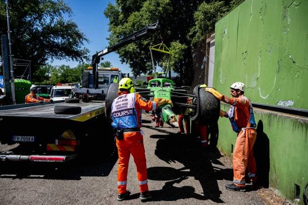 F1 - EMILIA ROMAGNA GRAND PRIX 2025 05 BORTOLETO Gabriel (bra), Stake F1 Team Kick C45, action crash, accident, during the Formula 1 AWS Gran Premio del Made in Italy e Dell™Emilia-Romagna 2025, Emilia Romagna Grand Prix 2025, 7th round of the 2025 FIA Formula One World Championship, WM, Weltmeisterschaft from May 16 to 18, 2025 on the Autodromo Internazionale Enzo e Dino Ferrari, in Imola, Italy - ImolaItaly Copyright: xALBERTOxVIMERCATIx