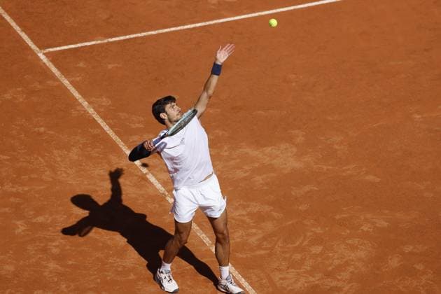 May 16, 2025, Rome, ITALY: Lorenzo Musetti of Italy during his men™s semi-final match against Carlos Alcaraz of Spain (not pictured) at the Italian Open tennis tournament in Rome, Italy, 16 May 2025. ANSA FABIO FRUSTACI. Italian Open Tennis Tournament  - ZUMAa110 20250516_zaf_a110_013 Copyright: xFabioxFrustacix