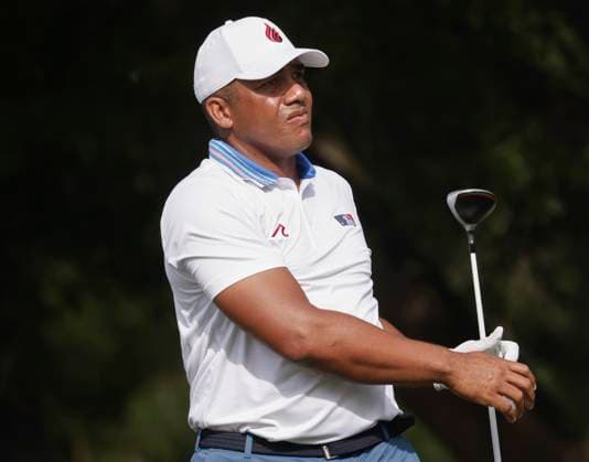 Jhonattan Vegas of Venezuela watches his drive on the 2nd hole during the second round of the 2025 PGA, Golf Herren Championship at the Quail Hollow Golf Club in Charlotte, North Carolina on Friday, May 16, 2025.  CHA20250516628 TANNENxMAURY