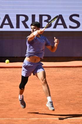 Internazionali BNL D Italia 2025 - Day Twelve Carlos Alcaraz (ESP) competes against Lorenzo Musetti (ITA) during the Internazionali BNL d Italia Day Twelve at Foro Italico in Rome, Italy, on May 15, 2025. rome Italy Italy  Copyright: xDomenicoxCippitellix originalFilename:cippitelli-itainter250516_npe8c.jpg