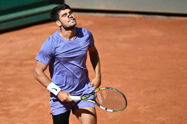 Internazionali BNL D Italia 2025 - Day Twelve Carlos Alcaraz (ESP) competes against Lorenzo Musetti (ITA) during the Internazionali BNL d Italia Day Twelve at Foro Italico in Rome, Italy, on May 15, 2025. rome Italy Italy  Copyright: xDomenicoxCippitellix originalFilename:cippitelli-itainter250516_npHAr.jpg