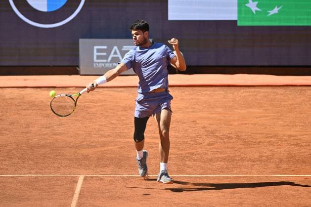 Internazionali BNL D Italia 2025 - Day Twelve Carlos Alcaraz (ESP) competes against Lorenzo Musetti (ITA) during the Internazionali BNL d Italia Day Twelve at Foro Italico in Rome, Italy, on May 15, 2025. rome Italy Italy  Copyright: xDomenicoxCippitellix originalFilename:cippitelli-itainter250516_npL0C.jpg