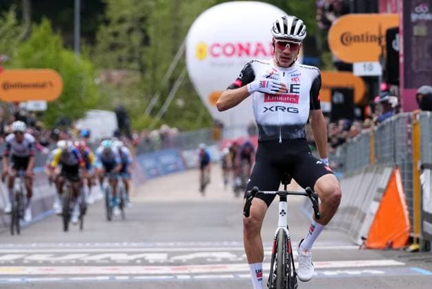 Ayuso Pesquera Juan of Uae Team Emirates Xrg winner of the stage during the stage 7 of the Giro d™Italia from Castel di Sangro to Tagliacozzo, Italy - Friday, May 16, 2025. - cycling.  Copyright: xGianxMattiaxD Alberto LaPressex