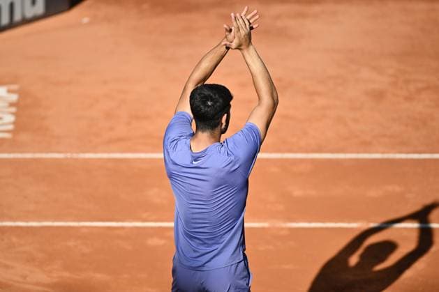 Carlos Alcaraz (ESP) in action against Lorenzo Musetti (ITA) during the Internazionali BNL d Italia Day Twelve at Foro Italico on May 15, 2025 in Rome, Italy.  Copyright: xDomenicoxCippitelli IPAxSportx xipa-agency.netx xx IPA_57781726 IPA_Agency_IPA57781726