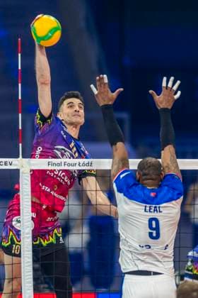 Sir Sicoma Monini Perugia - Halkbank Ankara - CEV Champions League Volley 2025 Final Four Wassim Ben Tara during the CEV Champions League volleyball semi-final match Sir Sicoma Monini Perugia vs Halkbank Ankara in Lodz, Poland on May 16, 2025. Lodz Poland  Copyright: xAndrzejxIwanczukx originalFilename:iwanczuk-sirsicom250516_np7vI.jpg