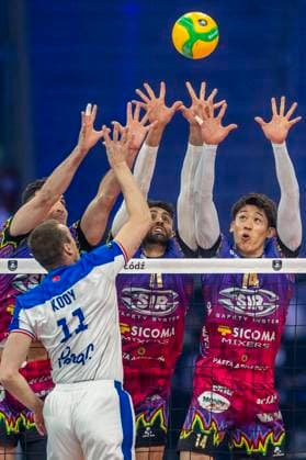 Sir Sicoma Monini Perugia - Halkbank Ankara - CEV Champions League Volley 2025 Final Four Wassim Ben Tara, Sebastian Sole, Yuki Ishikawa, Dick Kooy during the CEV Champions League volleyball semi-final match Sir Sicoma Monini Perugia vs Halkbank Ankara in Lodz, Poland on May 16, 2025. Lodz Poland  Copyright: xAndrzejxIwanczukx originalFilename:iwanczuk-sirsicom250516_npEb8.jpg