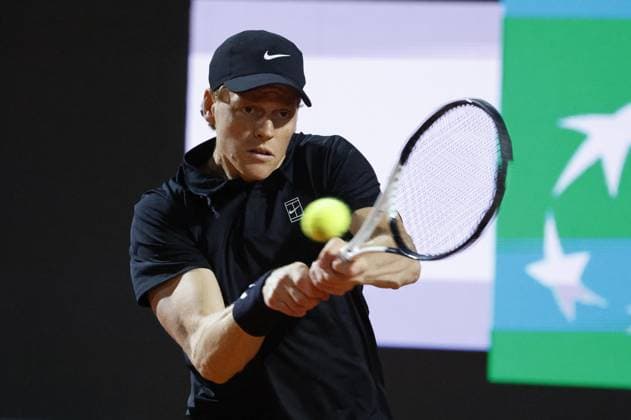 May 16, 2025, Rome, ITALY: Jannik Sinner of Italy during his men™s semi-final match against Tommy Paul of USA (not pictured) at the Italian Open tennis tournament in Rome, Italy, 16 May 2025. ANSA FABIO FRUSTACI. Italian Open Tennis Tournament  - ZUMAa110 20250516_zaf_a110_044 Copyright: xAnsa FabioxFrustacix