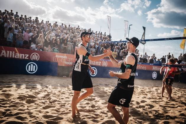 Beach volleyball men Allianz German Beach Tour 2025 Tourstop Düsseldorf 16 05 2025 f l Nils Ehlers and Clemens Wickler rejoice after the victory Düsseldorf Robert Lehr Ufer Nordrhein Westfalen Germany