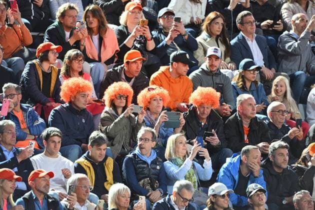 16th May 2025; Foro Italico, Rome, Italy: ATP, Tennis Herren 1000 Tennis Masters Rome, Day 10; Sinner& x2019;s fansn in orange wigs  ActionPlus12788696 AllShotLive