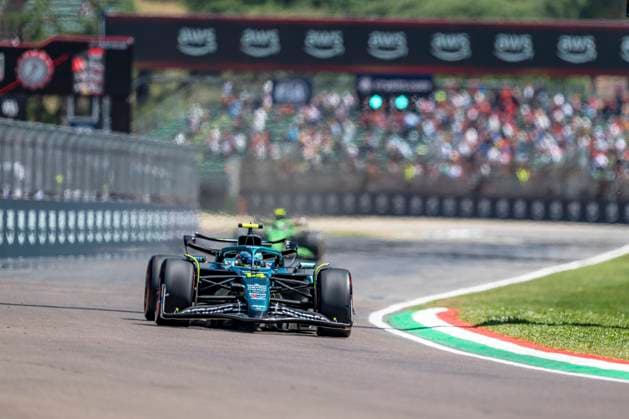 FORMULE 1 : Emilia Romagna Grand Prix 2025 - 16 05 2025 14 Fernando Alonso (ESP) Aston Martin Racing (GBR) Aston Martin AMR25 Mercedes, during the Formula 1 Emilia Romagna Grand Prix 2025, at the Autodromo Enzo e Dino Ferrari in Imola from May 16 to 18, 2025 in Italy (ITA)  Copyright: xIANxBUNDEYx xMPSxAGENCYx x