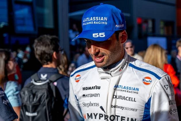 IMOLA, ITALY: Carlos Sainz, racing for the Williams Racing team during the 2025 Formula 1 Emilia Romagna Grand Prix at the Imola Circuit in Imola, Italy