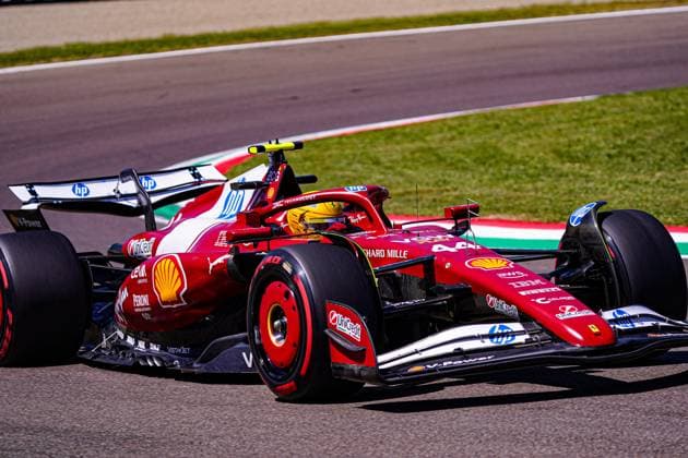 MOTORI - Formula 1 - AWS Gran Premio del Made in Italy e dell Emilia Romagna 2025 - Practice 1 and 2 Lewis Hamilton (GBR) - Scuderia Ferrari - Ferrari SF-25 - Ferrari during Formula 1 AWS Gran Premio del Made in Italy e dell Emilia Romagna 2025 - Autodromo Enzo e Dino Ferrari, Imola (BO) Italy from 15th to 18th May 2025, Imola Italy  Copyright: xIPAxSport ABACAx