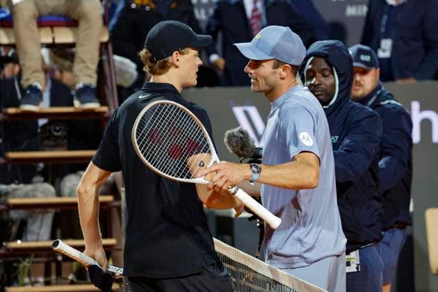 May 16, 2025, Rome, ITALY: Jannik Sinner of Italy (L) during his men™s semi-final match against Tommy Paul of USA (R) at the Italian Open tennis tournament in Rome, Italy, 16 May 2025. ANSA FABIO FRUSTACI. Italian Open Tennis Tournament  - ZUMAa110 20250516_zaf_a110_058 Copyright: xFabioxFrustacix