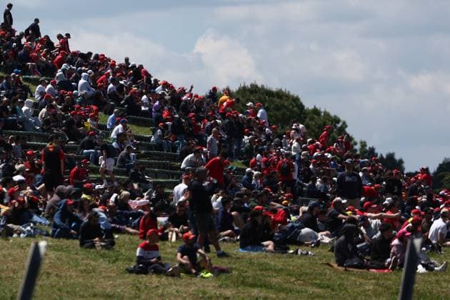 F1 Emilia-Romagna Grand Prix 2025 Practice 1 And Practice 2 Fans during the second practice ahead of the Formula 1 Emilia-Romagna Grand Prix at Autodromo Enzo e Dino Ferrari in Imola, Italy on May 16, 2025. Imola Italy  Copyright: xJakubxPorzyckix originalFilename:porzycki-f1emilia250516_npfs8.jpg