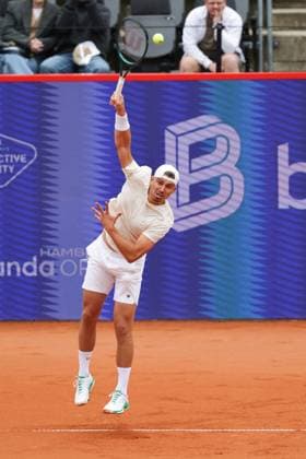 GER, Hamburg, xFSx, ATP500 Mens Tennis Tournament Bitpanda Hamburg Open 2025, 17 05 2025 Marko Topo GER Emilio Nava USA , Marko Topo GER makes a serve Copyright: HMBxMedia FernandoxSoares