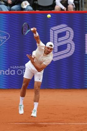 GER, Hamburg, xFSx, ATP500 Mens Tennis Tournament Bitpanda Hamburg Open 2025, 17 05 2025 Marko Topo GER Emilio Nava USA Marko Topo GER makes a serve Copyright: HMBxMedia FernandoxSoares