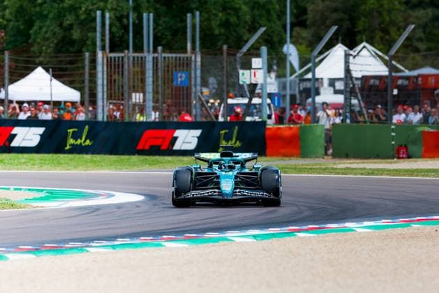 Formula 1 AWS Gran Premio del Made in Italy e dell Emilia-Romagna Alexis Perrin OVERTAKE MAXPPP - Imola 17 05 2025 18 STROLL Lance (can), Aston Martin Aramco Cognizant, action during the Formula 1 AWS Gran Premio del Made in Italy e dell Emilia-Romagna Grand Prix 2025, the 7th round of the 2025 FIA Formula 1 World Championship, WM, Weltmeisterschaft on the Autodromo Internazionale Enzo e Dino Ferrari from May 15 to 18, 2025, in Imola, Italy Imola Italy  Copyright: xOVERTAKE MAXPPPxAlexisxPerrinx OVT202505172392 OVT202505172392