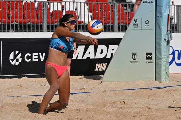 May 17, 2025, Madrid, Madrid, Spain: 2 ADRIANA SERRANO (ESP) competes during the 2025 VW Beach Pro Tour Futures Women - Madrid (ESP) between SPAIN and NEDERLAND at Parque Deportivo Puerta de Hierro on may 17, 2025 in Madrid, Spain. Madrid Spain - ZUMAc312 20250517_zsp_c312_022 Copyright: xOscarxManuelxSanchezx