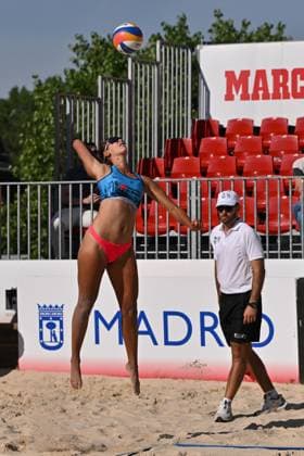 May 17, 2025, Madrid, Madrid, Spain: 2 ADRIANA SERRANO (ESP) competes during the 2025 VW Beach Pro Tour Futures Women - Madrid (ESP) between SPAIN and NEDERLAND at Parque Deportivo Puerta de Hierro on may 17, 2025 in Madrid, Spain. Madrid Spain - ZUMAc312 20250517_zsp_c312_042 Copyright: xOscarxManuelxSanchezx