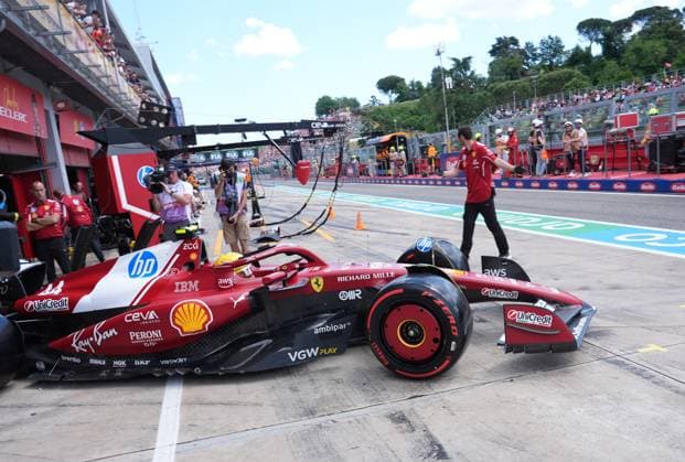 17 05 2025, Autodromo Enzo e Dino Ferrari, Imola, Formula 1 Grand Prix Emilia Romagna 2025 ,in the picture Lewis Hamilton GBR , Scuderia Ferrari HP Photo by Hasan Bratic DeFodi Images