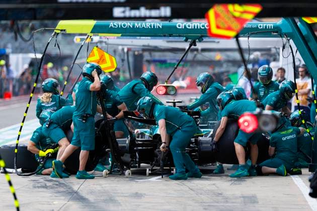 17th May 2025; Autodromo Enzo e Dino Ferrari, Imola, Italy; FIA Formula 1 Emilia Romagna Grand Prix 2025; Qualifying Day; Number 14 Aston Martin Aramco driver Fernando Alonso during practice 3 at the Emilia Romagna Formula 1  ActionPlus12788863 StephenxBlackberry
