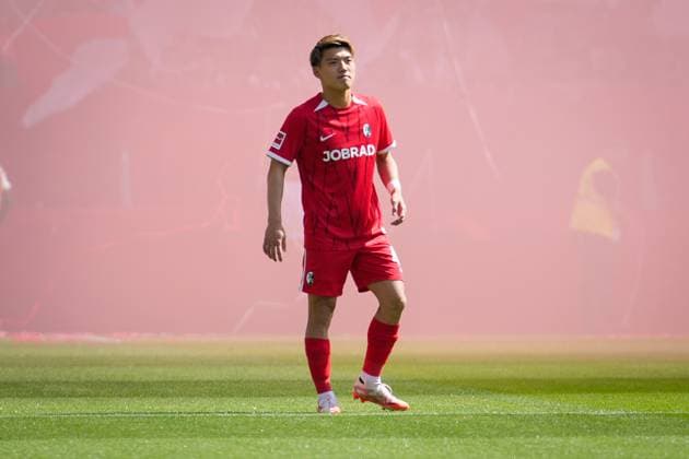 Germany, Soccer, 1 Bundesliga, Season 2024 2025, Matchday 34 SC Freiburg vs Eintracht Frankfurt Europa Park Stadion Freiburg Ritsu Doan SC Freiburg, 42 Freiburg Europa Park Stadion Baden Württemberg Germany Copyright: xFINLEYxMÖRCHx
