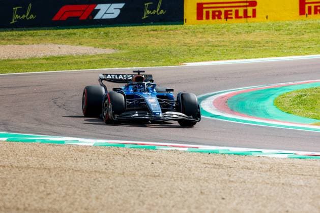 Formula 1 AWS Gran Premio del Made in Italy e dell Emilia-Romagna Alexis Perrin OVERTAKE MAXPPP - Imola 17 05 2025 23 ALBON Alexander (tha), Williams Racing, action during the Formula 1 AWS Gran Premio del Made in Italy e dell Emilia-Romagna Grand Prix 2025, the 7th round of the 2025 FIA Formula 1 World Championship, WM, Weltmeisterschaft on the Autodromo Internazionale Enzo e Dino Ferrari from May 15 to 18, 2025, in Imola, Italy Imola Italy  Copyright: xOVERTAKE MAXPPPxAlexisxPerrinx OVT202505173085 OVT202505173085