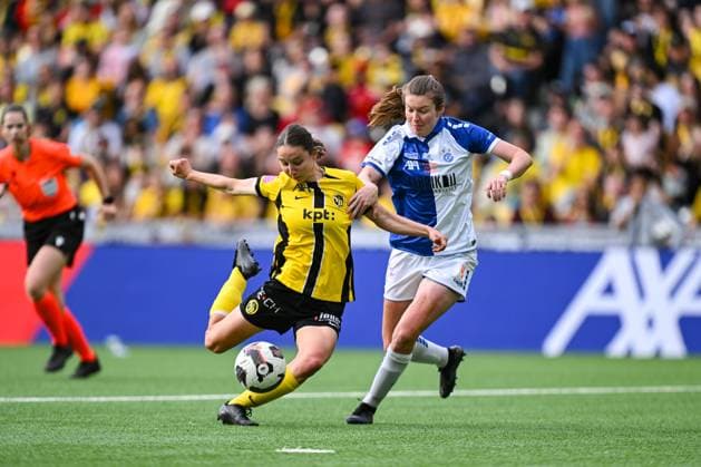 17 05 2025, Bern, Stadion Wankdorf, Women s Super League Final 2 BSC YB Frauen GC Frauenfussball, 13 Malaurie Granges BSC YB Frauen, left against 4 Victoria Laino Grasshopper Club Zurich, right Bern Stadion Wankdorf Bern Switzerland Copyright: xJustPictures.ch KjetilxWaberx jp-en-KjWa-KW2_1321