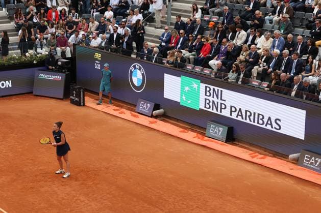 Rome, Italy 05 17 2025: Women s singles final, Jasmine Paolini (ITA) rank 5 seen in action against Coco Gauff (USA) rank 3 during the Internazionali BNL d Italia 2025 WTA, Tennis Damen Masters 1000 women s circuit in Rome at the Foro Italico.  Copyright: xmarcoxiacobuccix xipa-agency.netx xmarcoxiacobuccix 0819209483st