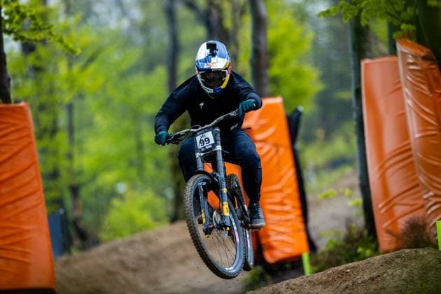 Whoop UCI MTB World Series DHI Worldcup Bielsko BiaÅa ILES Finn SPECIALIZED GRAVITYat Whoop UCI MTB World Series DHI Worldcup Bielsko BiaÅa, 17 05 2025,in Szczyrk,POL Photo Sebastian Sternemann