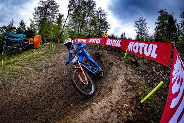 Whoop UCI MTB World Series DHI Worldcup Bielsko BiaÅa DUNNE Ronan MONDRAKER FACTORY RACING DHat Whoop UCI MTB World Series DHI Worldcup Bielsko BiaÅa, 17 05 2025,in Szczyrk,POL Photo Sebastian Sternemann