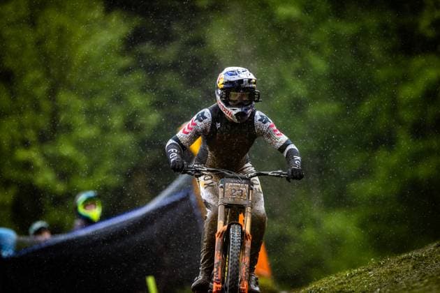 Whoop UCI MTB World Series DHI Worldcup Bielsko BiaÅa GREENLAND Laurie SANTA CRUZ SYNDICATEat Whoop UCI MTB World Series DHI Worldcup Bielsko BiaÅa, 17 05 2025,in Szczyrk,POL Photo Sebastian Sternemann