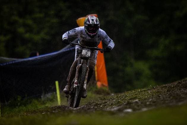 Whoop UCI MTB World Series DHI Worldcup Bielsko BiaÅa VERGIER Loris COMMENCAL MUC OFF BY RIDING ADDICTIONat Whoop UCI MTB World Series DHI Worldcup Bielsko BiaÅa, 17 05 2025,in Szczyrk,POL Photo Sebastian Sternemann