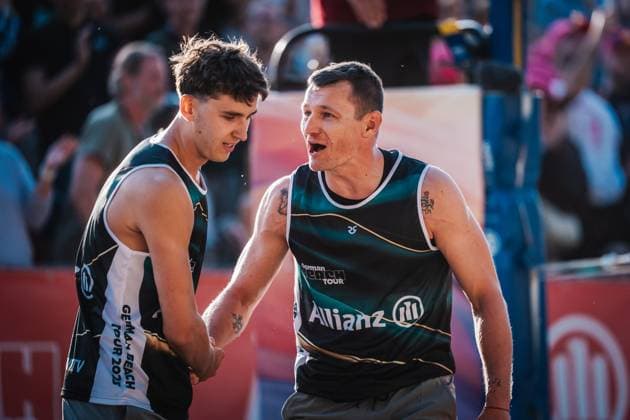 Beach volleyball men Allianz German Beach Tour 2025 Tourstop Düsseldorf 17 05 2025 f l Kristians Fokerots and Martins Plavins Düsseldorf Robert Lehr Ufer Nordrhein Westfalen Germany
