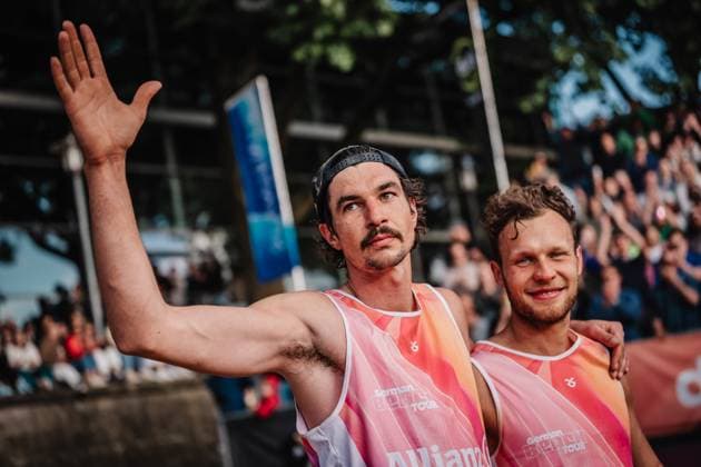 Beach volleyball men Allianz German Beach Tour 2025 Tourstop Düsseldorf 17 05 2025 f l Jannik Kühlborn and Eric Stadie Seeber Düsseldorf Robert Lehr Ufer Nordrhein Westfalen Germany