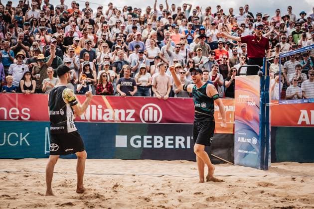 Beach volleyball men Allianz German Beach Tour 2025 Tourstop Düsseldorf 17 05 2025 f l Clemens Wickler and Nils Ehlers rejoice after the victory Düsseldorf Robert Lehr Ufer Nordrhein Westfalen Germany