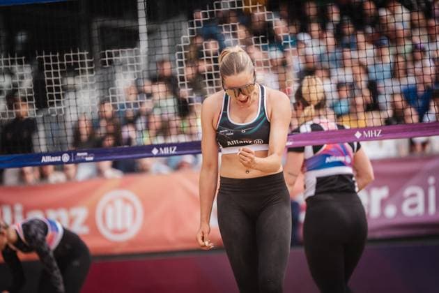 Beach volleyball women Allianz German Beach Tour 2025 Tourstop Düsseldorf 17 05 2025 Anna Chiara Reformat cheers Düsseldorf Robert Lehr Ufer Nordrhein Westfalen Germany