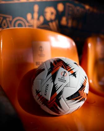 Previews - UEFA Europa League Final 2025 A detail view of the official match ball ahead of the UEFA Europa League 2024 25 Final match between Tottenham Hotspur and Manchester United, ManU at San Mames on May 17, 2025, in Bilbao, Spain. Bilbao San Mames Navarra Spain RL_TOTvMUTD_ELF_000019 Copyright: xRicardoxLarreinax