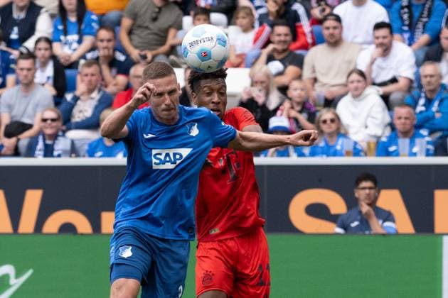 from left in header duel Pavel Kaderabek TSG 1899 Hoffenheim, 03 , Kingsley Coman FC Bayern Muenchen, 11 GER, TSG 1899 Hoffenheim vs FC Bayern Muenchen, Football, Men, 1 Bundesliga, Matchday 34, Season 2024 2025, 17 05 2025, DFL DFB REGULATES PROHIBIT ANY USE OF PHOTOGRAPHS AS IMAGE SEQUENCES AND OR QUASI VIDEO, GER, TSG 1899 Hoffenheim vs FC Bayern Muenchen, Football, Men, 1 Bundesliga, Matchday 34, Season 2024 2025, 17 05 2025 Sinsheim Copyright: xEibner-Pressefoto WolfgangxFrankx EP_WFK